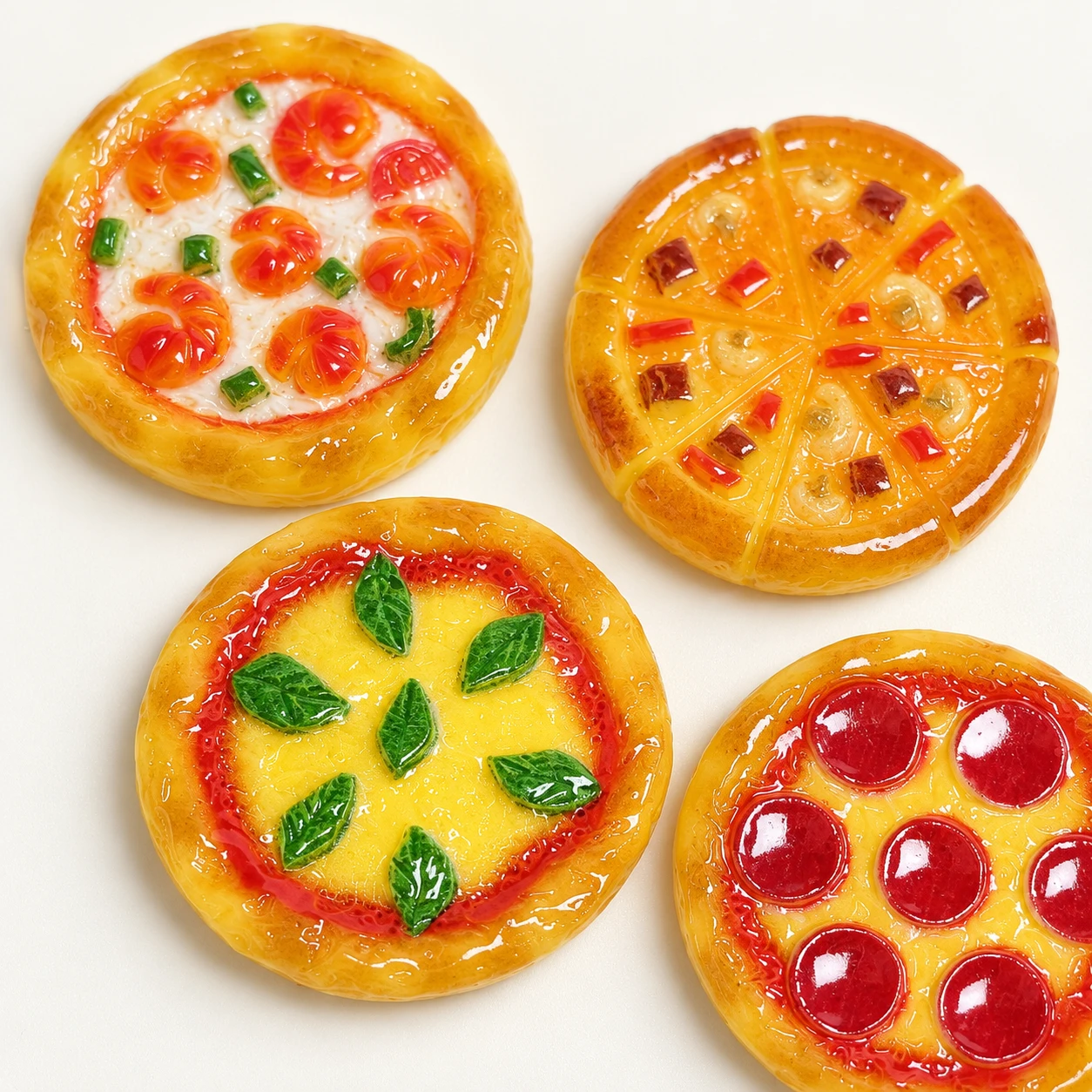 Assorted Pizza Resin Charms RW002493 close-up showing the decorative shape and finish