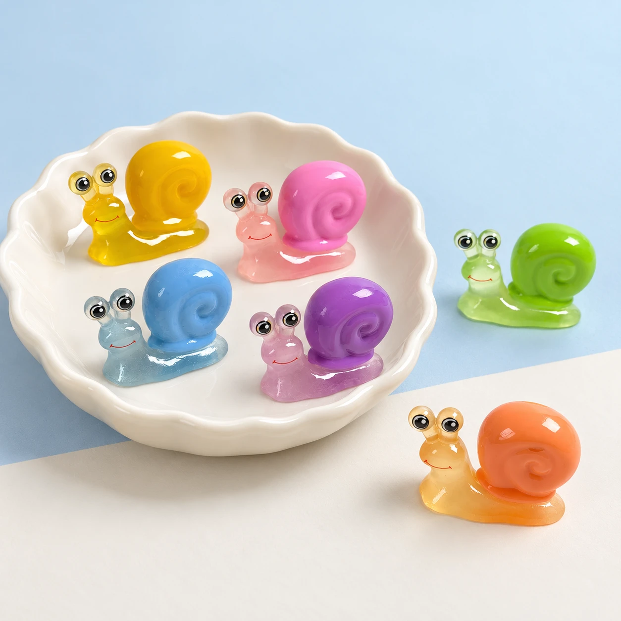 Colorful Snail Resin Miniatures RW002200 displayed for assortment selection