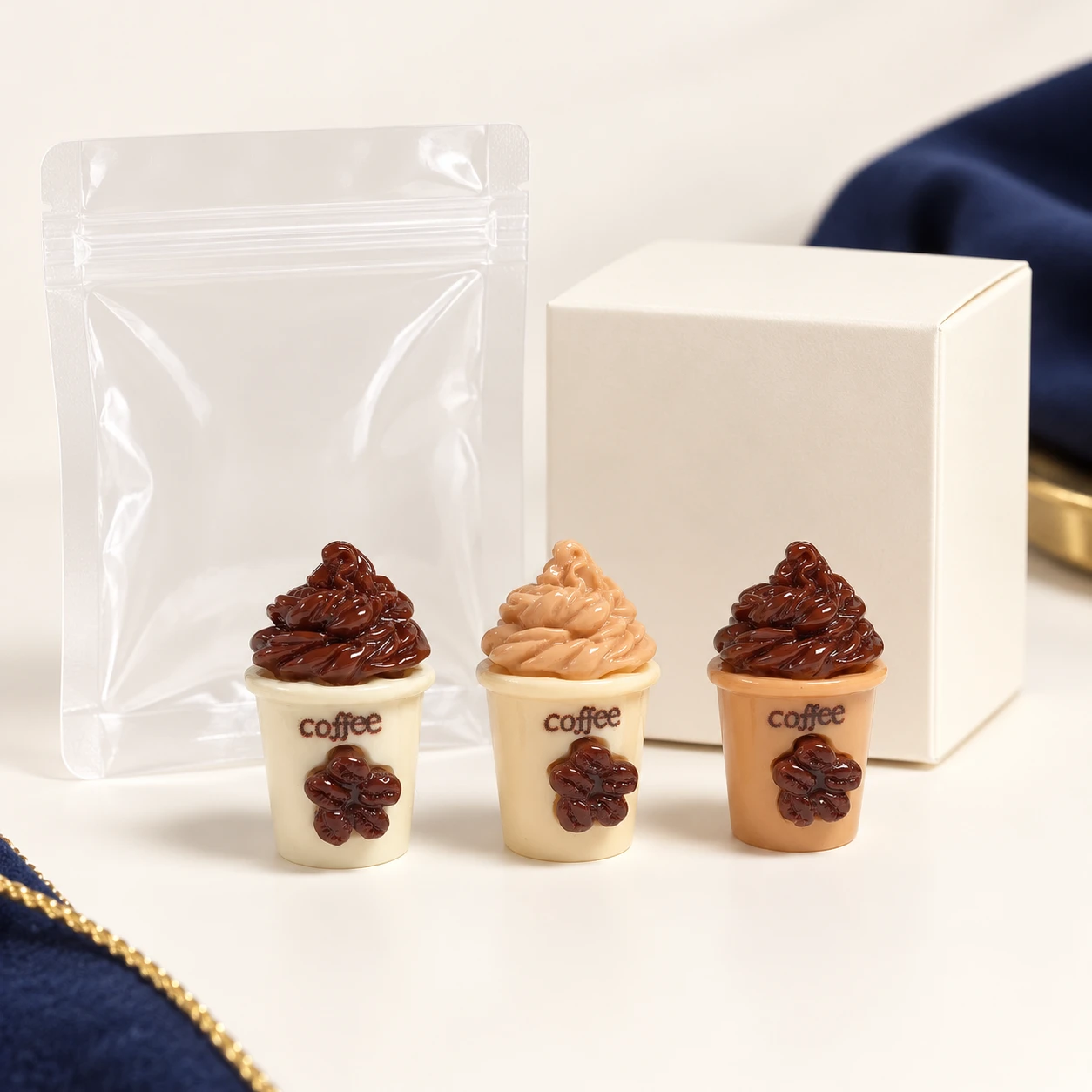 Cream-Topped Coffee Resin Miniatures RW003696 with illustrative private-label packaging