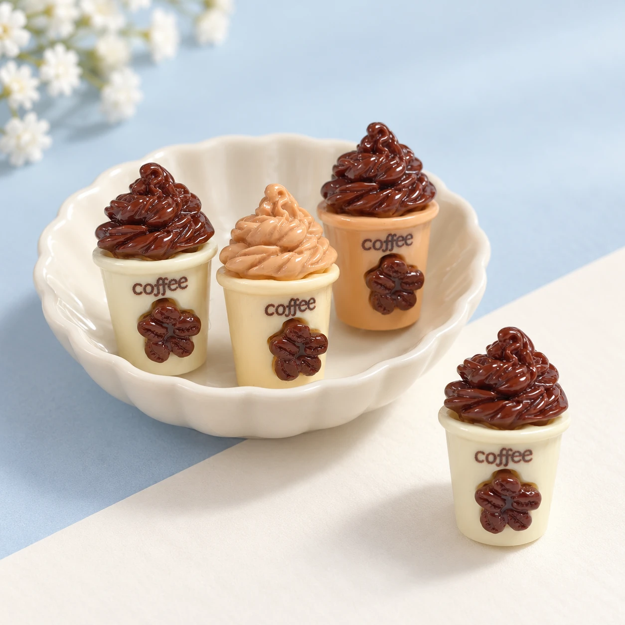 Cream-Topped Coffee Resin Miniatures RW003696 displayed for assortment selection