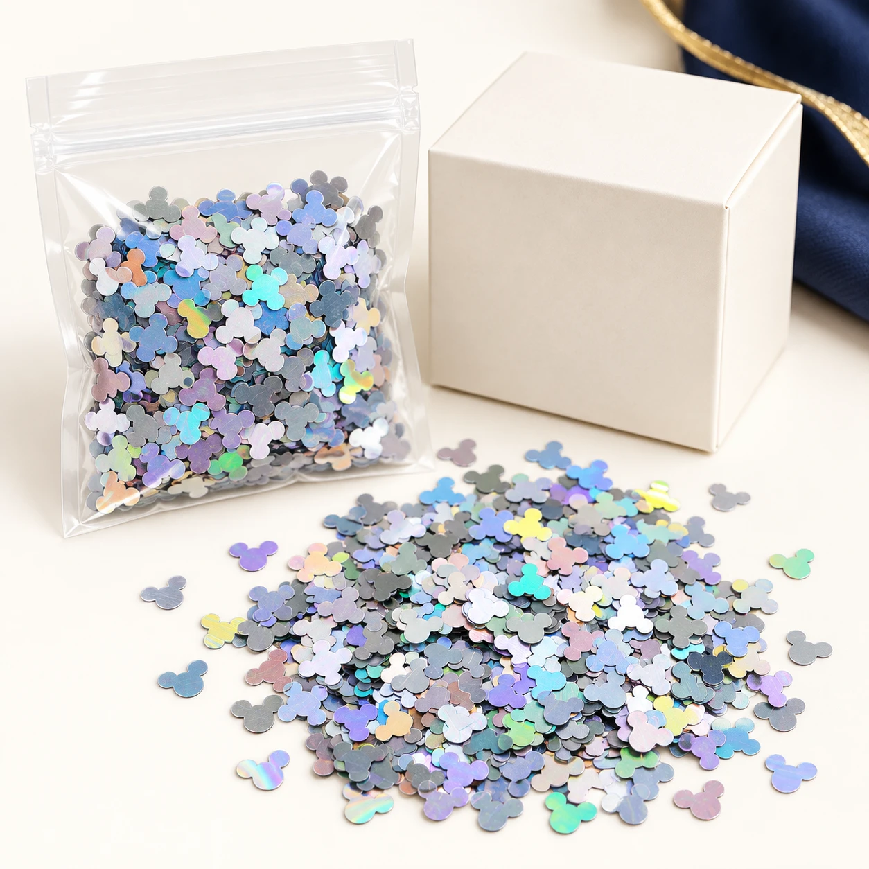 Mini Round-Ear Silhouette Sequins MA108 with illustrative private-label packaging