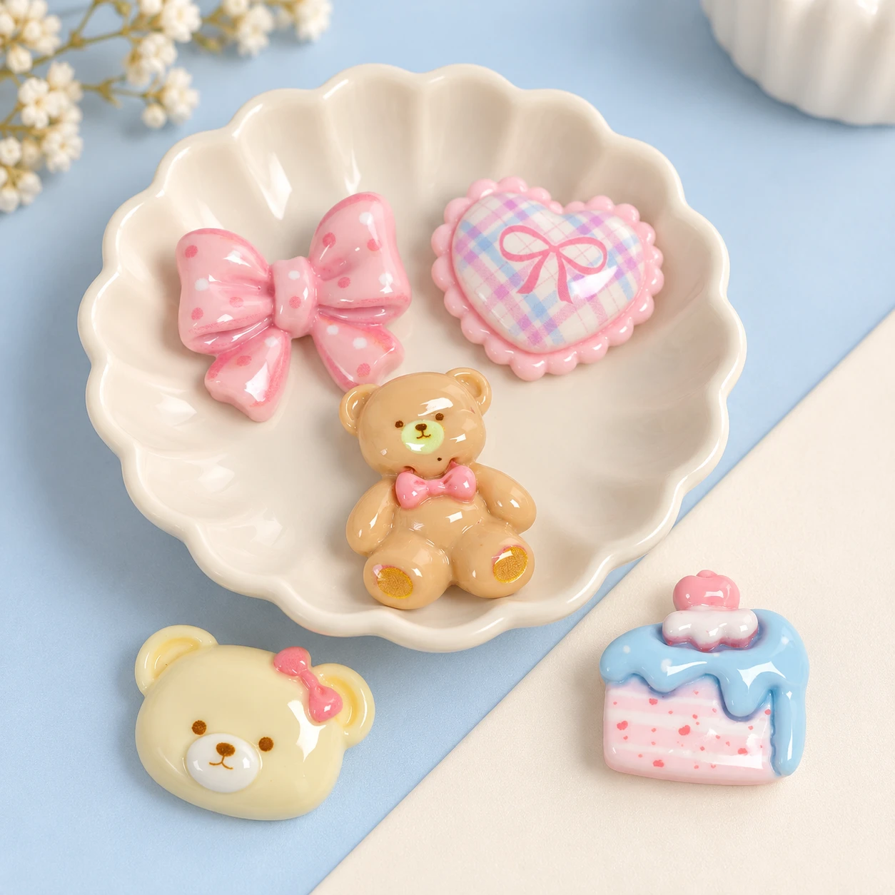 Pastel Bear Bow and Heart Resin Assortment RW002022 displayed for assortment selection
