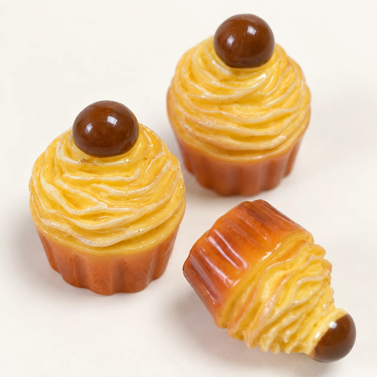 Swirled Pastry Resin Charms RW001989 close-up showing the decorative shape and finish